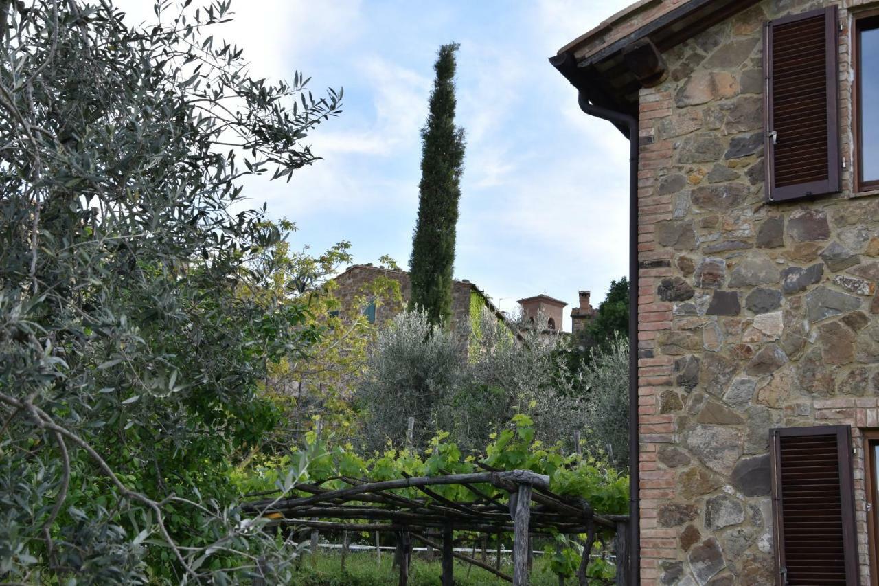 Casa Vacanze Porta Vecchia Montalcino Exterior foto